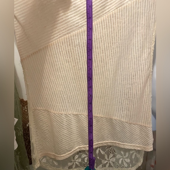 Altar’d State Asymmetrical Top w/ Lace Back - Picture 4 of 8